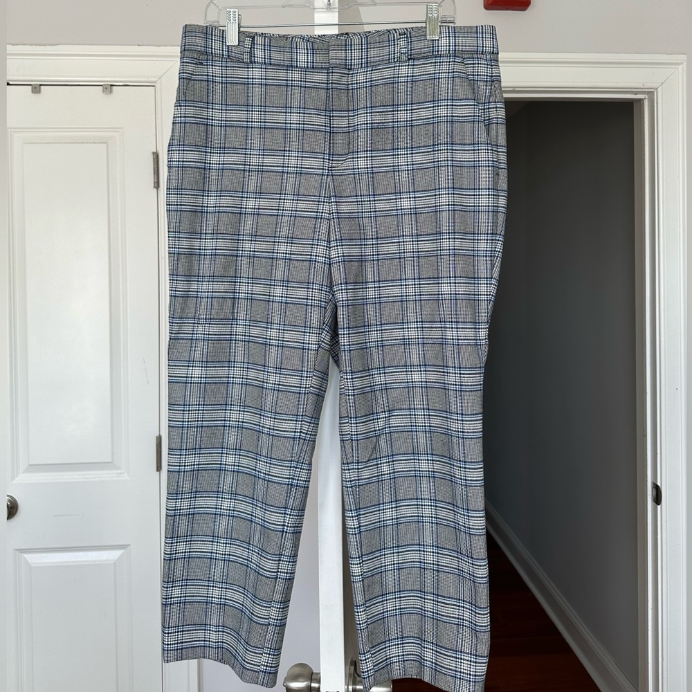 Banana Republic Avery Straight-Fit Plaid Ankle Pant